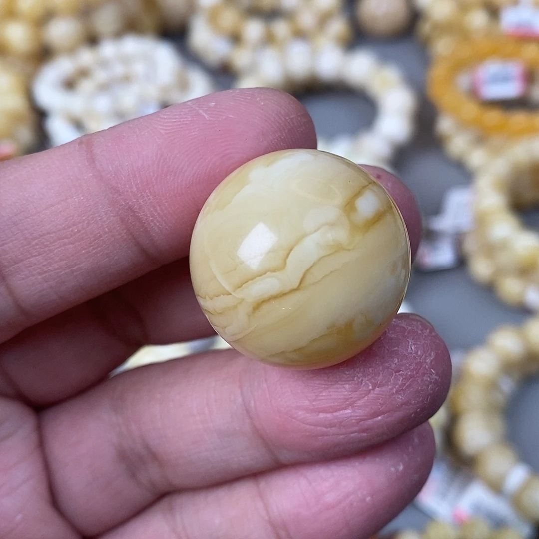 蜜蜡未镶嵌珠宝奇石26mm 10g