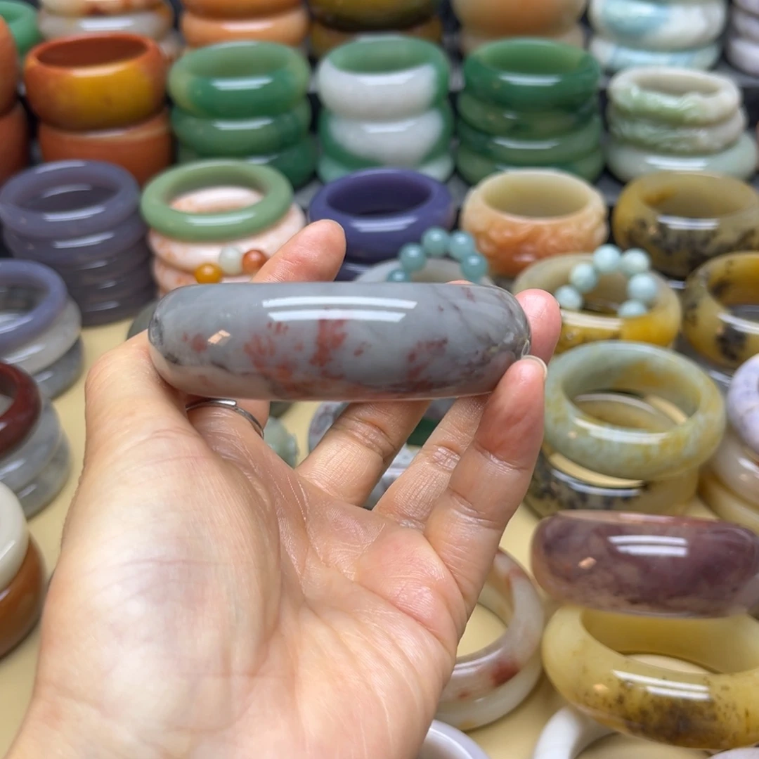 石英质玉手镯未镶嵌君