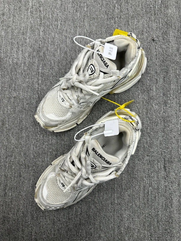 99新 Balenciaga/巴黎世家 40 巴黎世家runner 老爹鞋纯白色