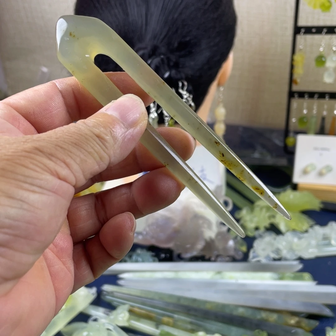 蛇纹石玉未镶嵌发饰