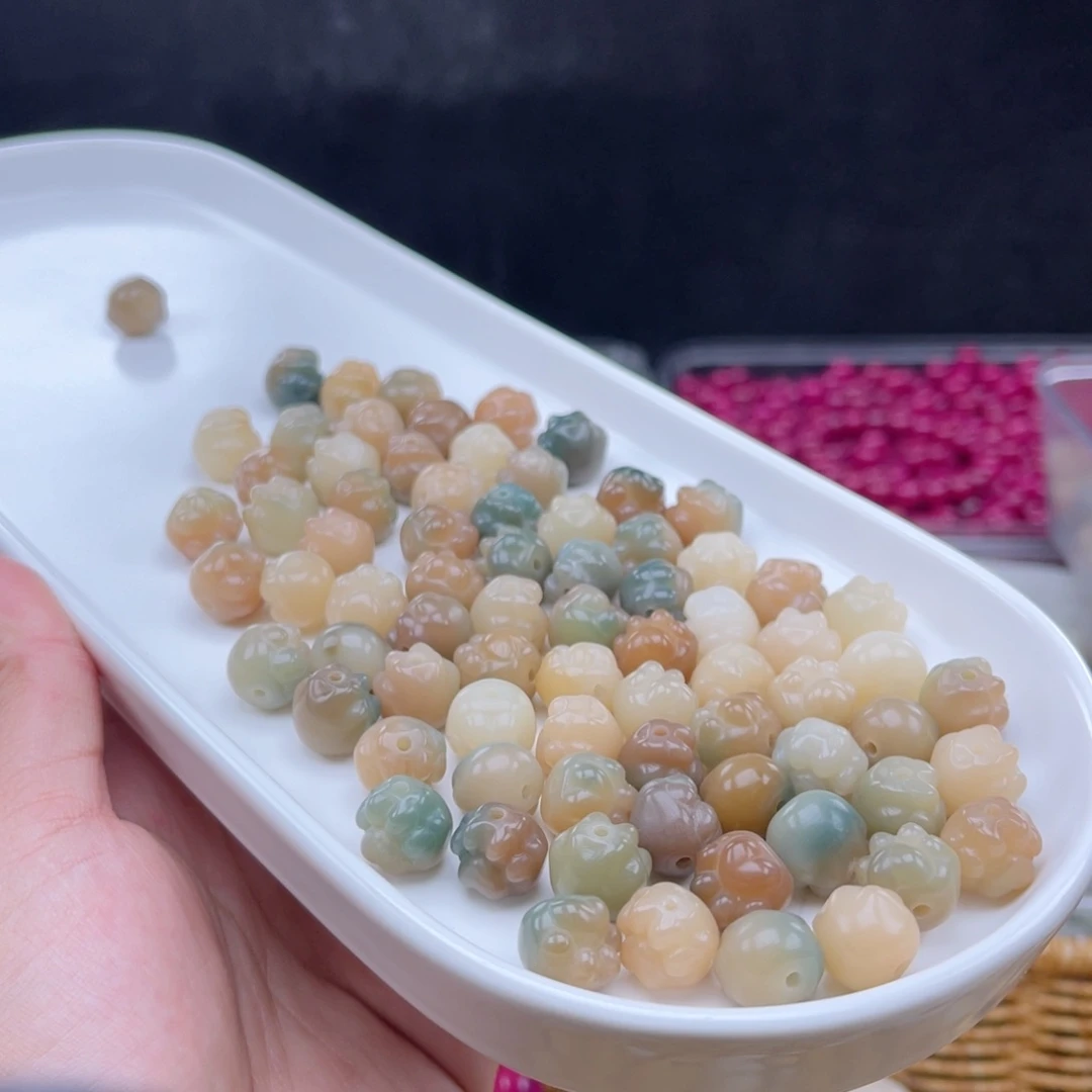 白玉菩提吊坠q12mm22颗。猫爪