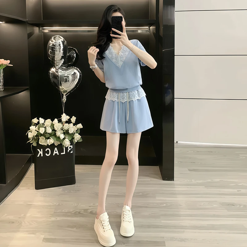 高含棉休闲减龄套装女2025年夏季新款蕾丝拼接短袖上衣短裤两件套