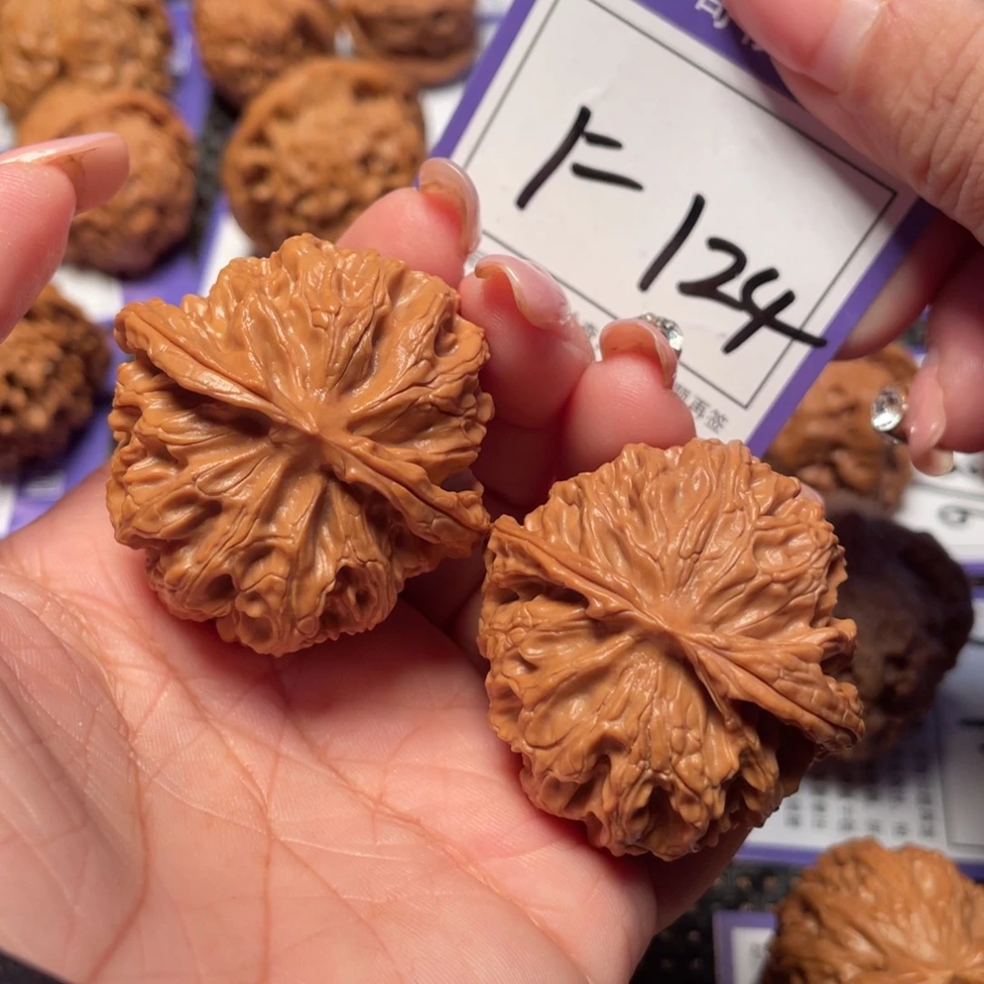 文玩核桃把件124号苹果41