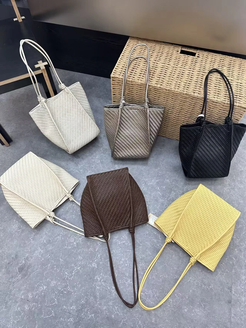 新款网红爆款手提斜挎包包小众时尚款