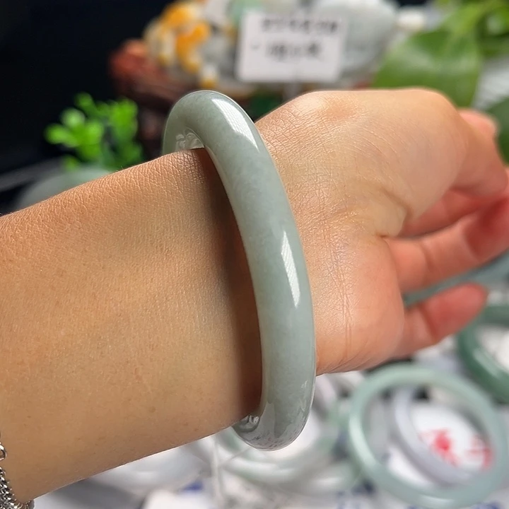 翡翠未镶嵌手镯纯天然缅甸A货翡翠福利镯55