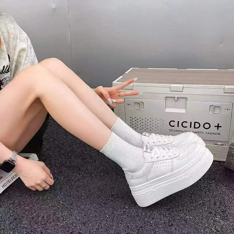 69厚底板鞋运动休闲小个子增高鞋