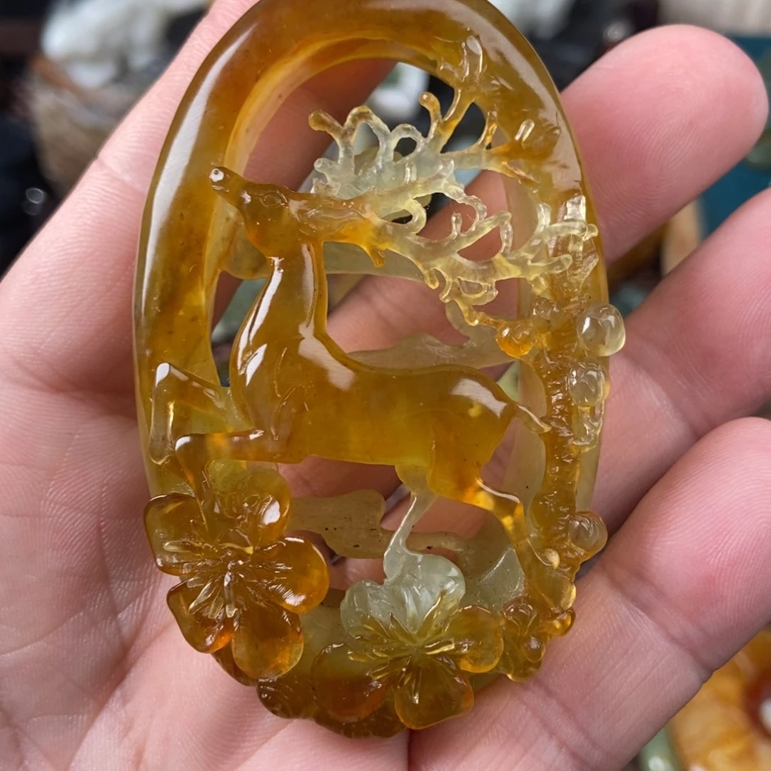 蛇纹石玉挂件未镶嵌