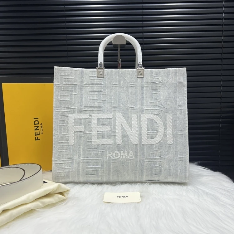 95新 FENDI/芬迪 /KIKI/单肩包/11936933