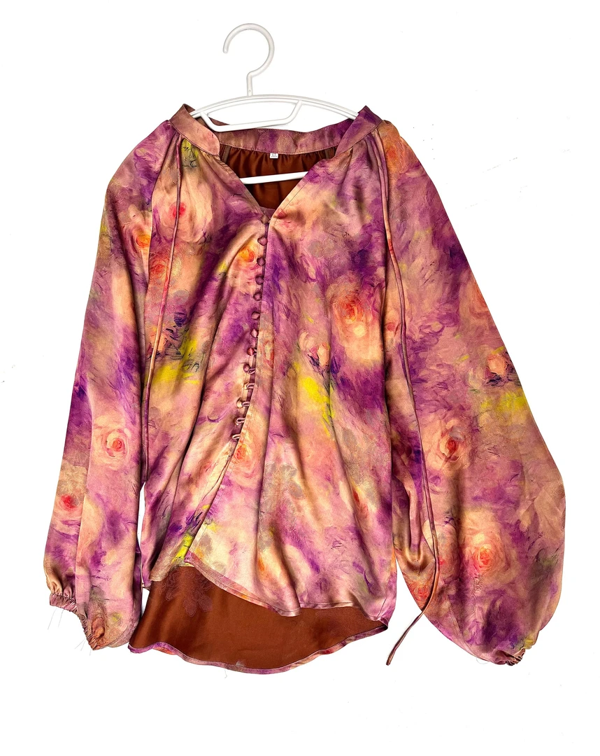 新款2025久久香云纱30姆米粉玫瑰花花萝13福扣圆领上衣