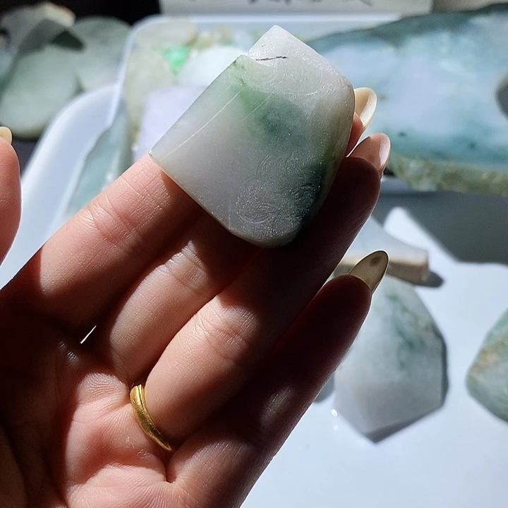 翡翠散珠天然翡翠