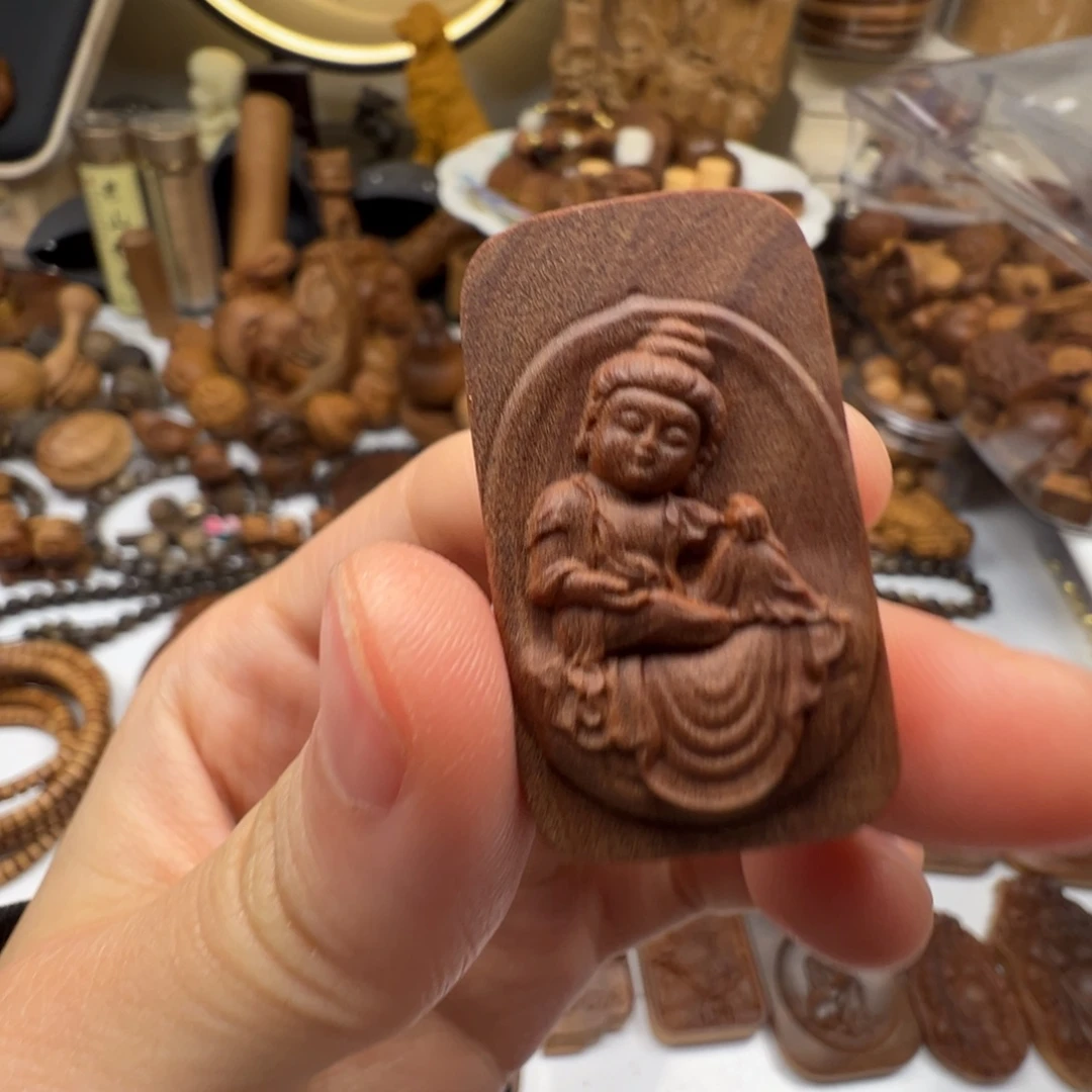 檀香木观自在菩萨老山檀