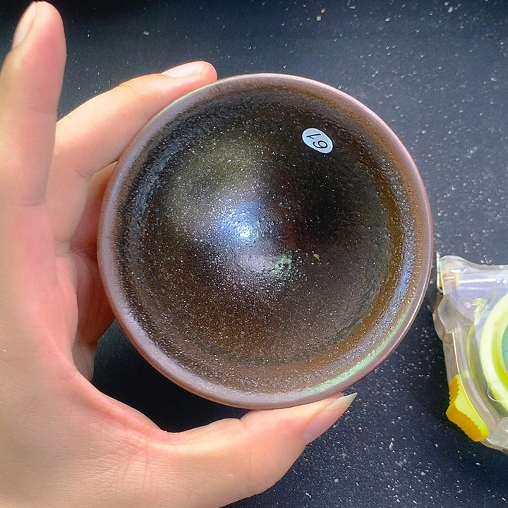 茶盏啵啵啵啵别别扭扭