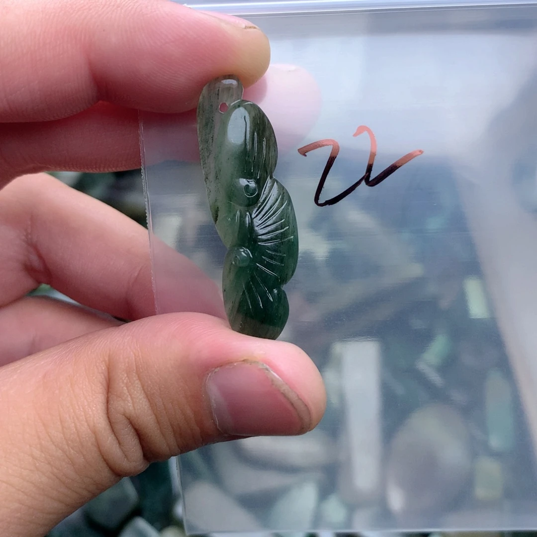 独山玉未镶嵌珠宝半成品