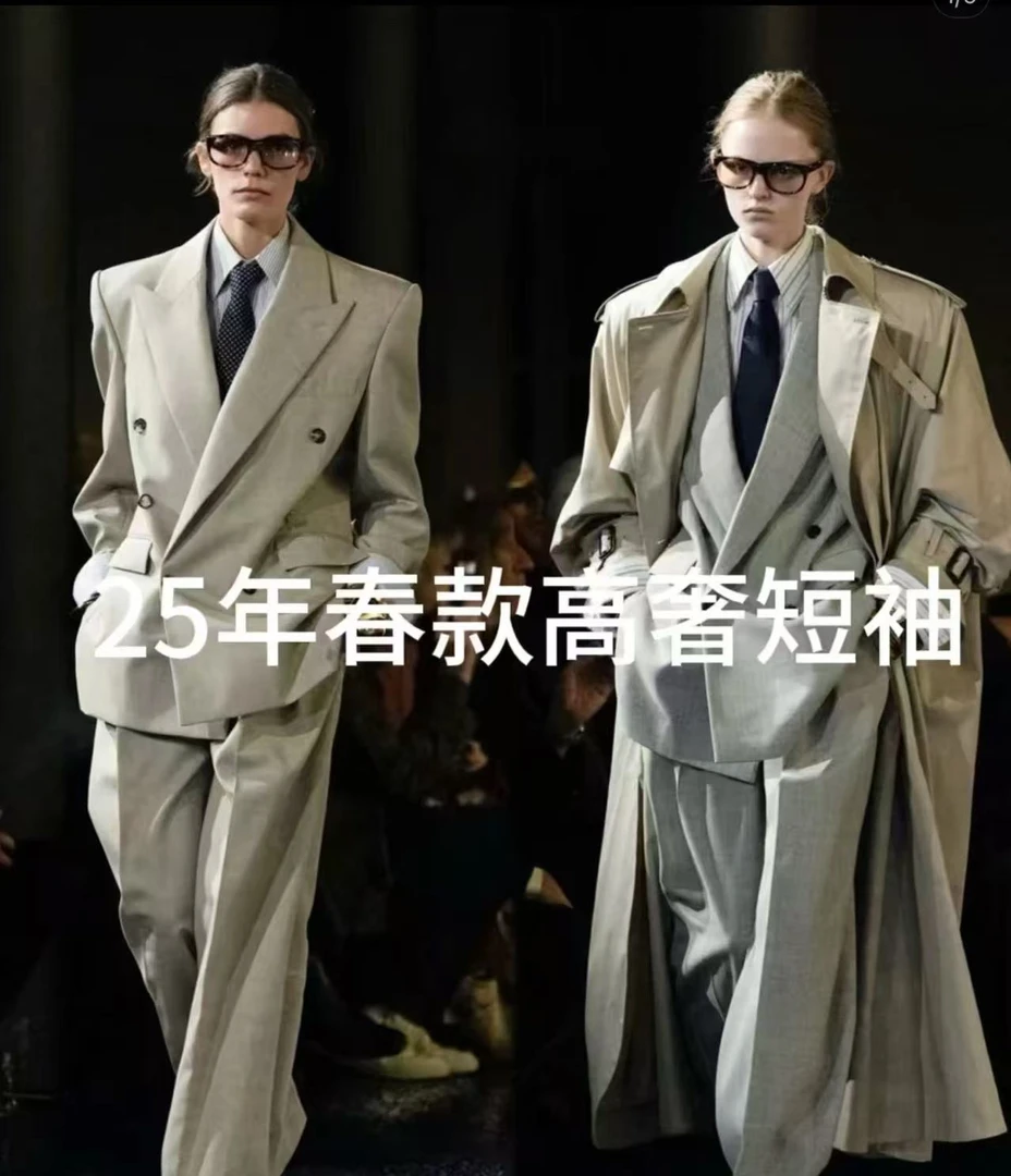 2025新款冬季重工刺绣蛇年罗一元素T恤-1101
