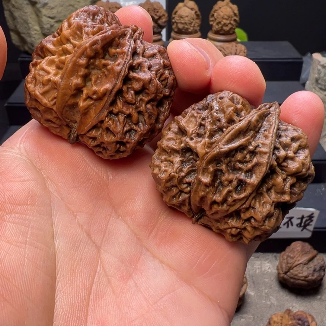 文玩核桃吊坠三棱生命之源43mm