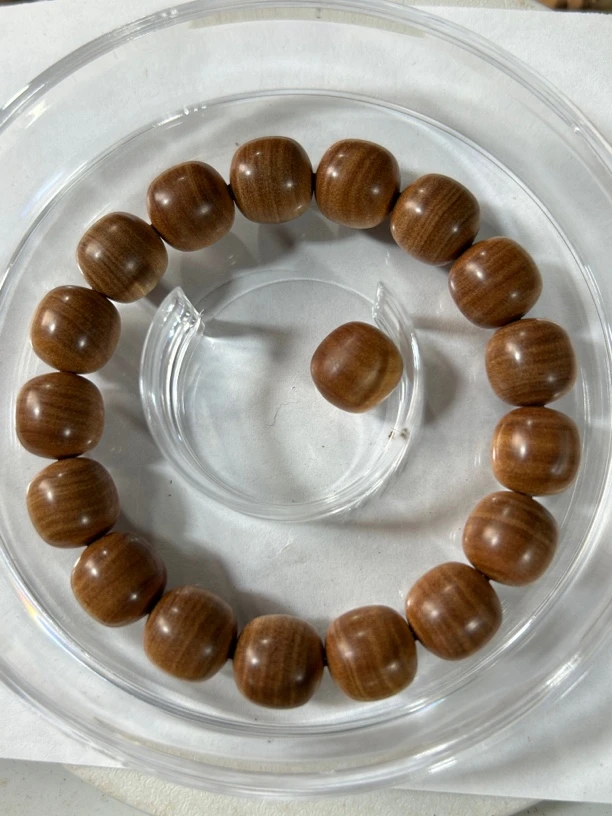 迈索尔老山檀香顶老料182号凉乳奶甜焦糖药香，1.2✖️1.2老型珠