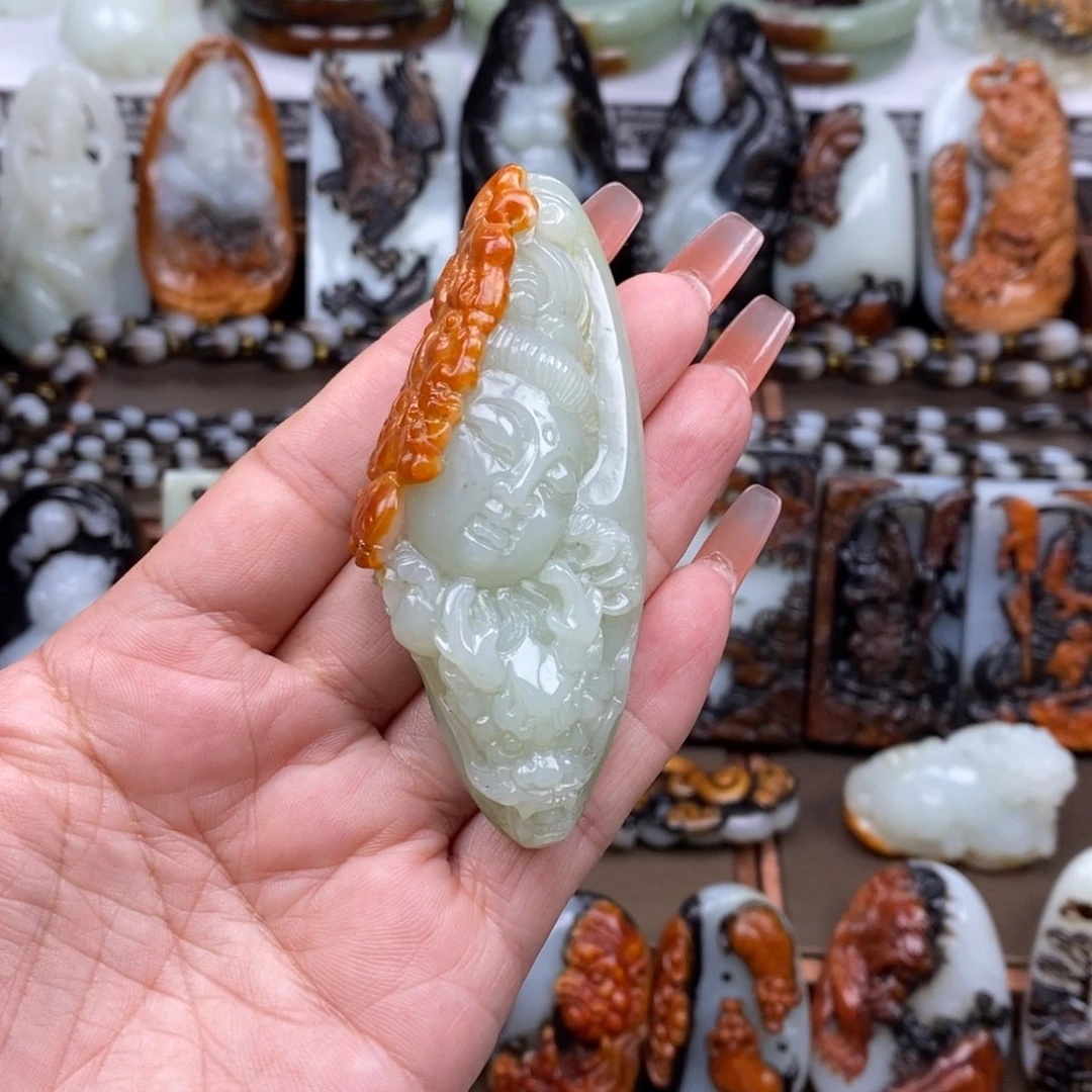 颈饰未镶嵌和田玉