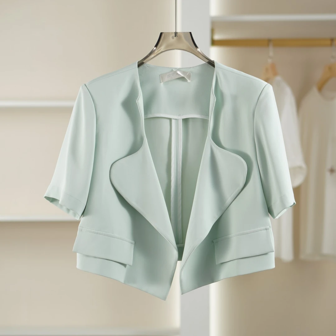 麦迪尚品【蒙M】5050180 潮流时尚设计款外套薄荷绿品牌撤柜女装