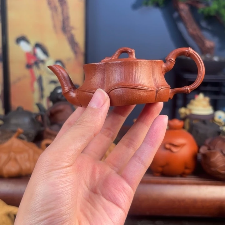 微**角是不是又有个女人和我们聊天来