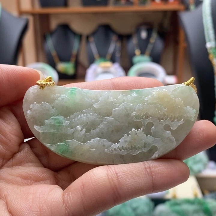 翡翠颈饰未镶嵌翡翠吊坠