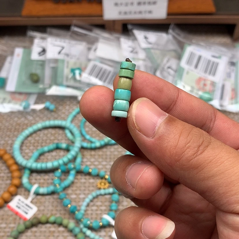 【闪购商品】绿松石未镶嵌颈饰1