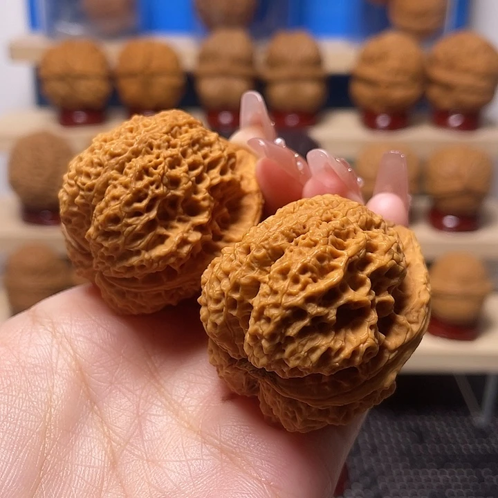 文玩核桃吊坠蝉王17