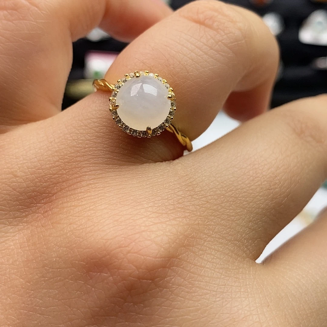 翡翠未镶嵌戒指翡翠