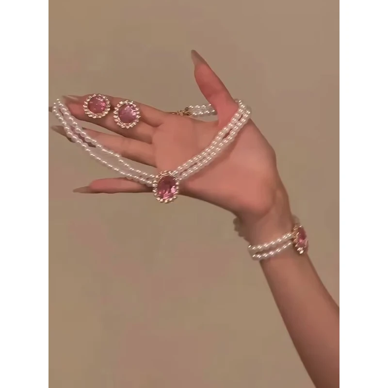 铜合金仿珍珠吊坠 复古气质粉色珍珠项链晚礼服高级感配饰