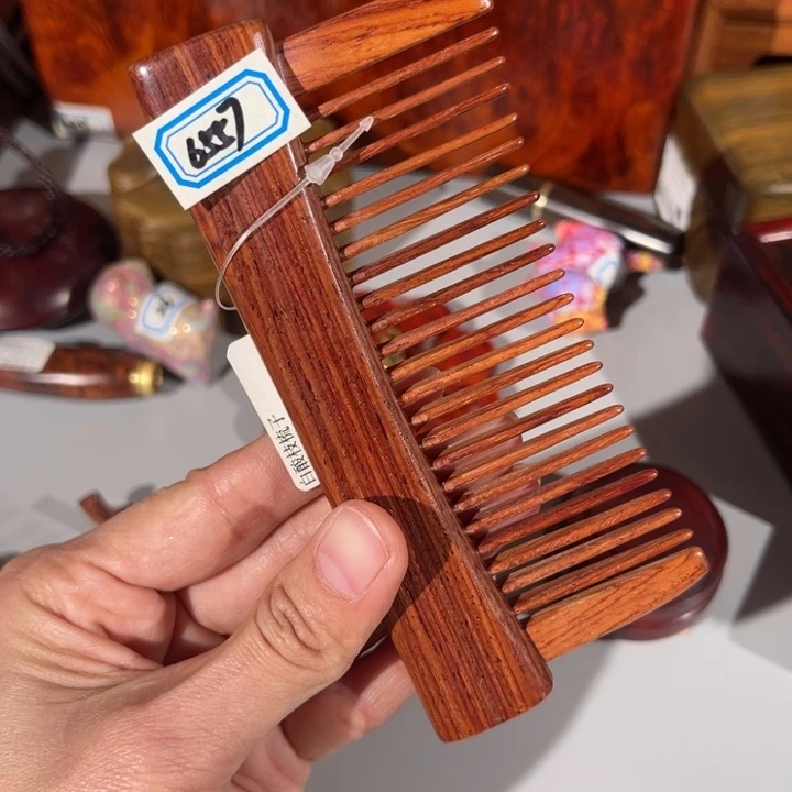 6557号白酸枝木梳梳子13厘米