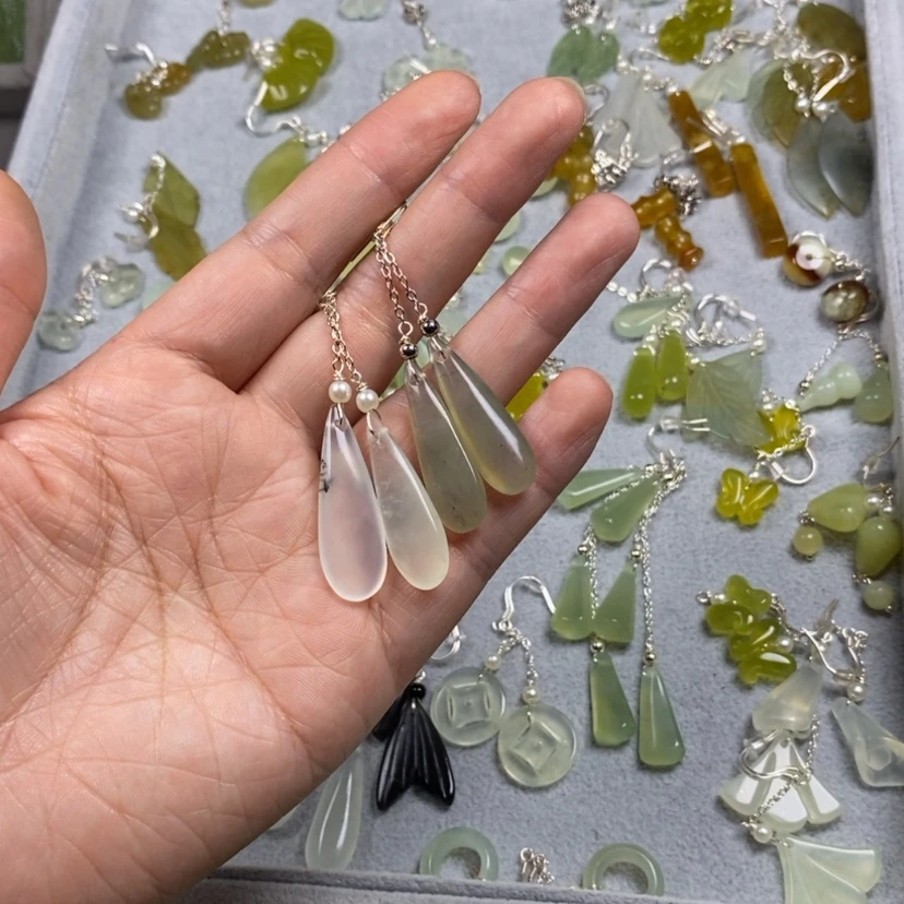 【闪购商品】银S925镶嵌蛇纹石玉挂件耳饰耳环项链唐**妇