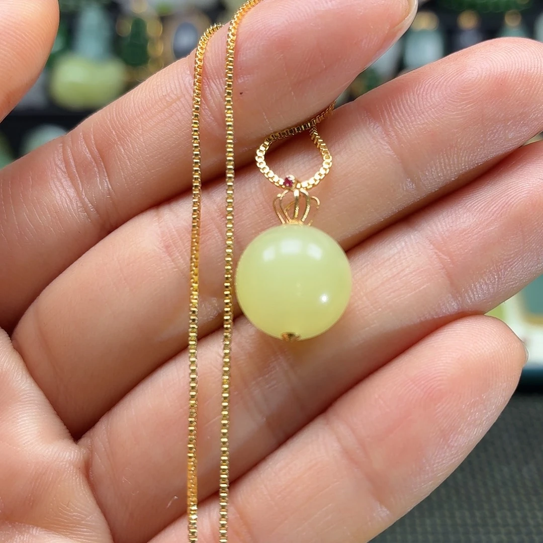 和田玉18K金镶嵌颈饰