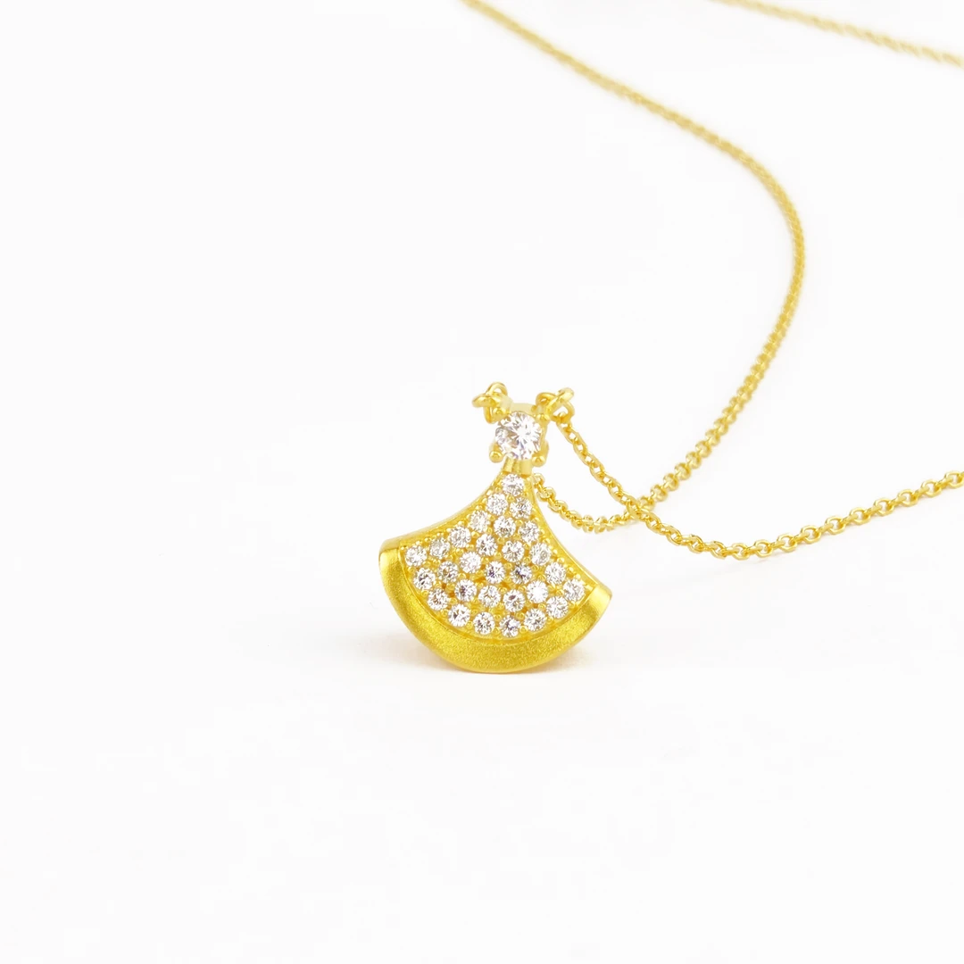 坠链均足银 足银999满钻小裙子项链轻奢时尚百搭高级感贵气优雅