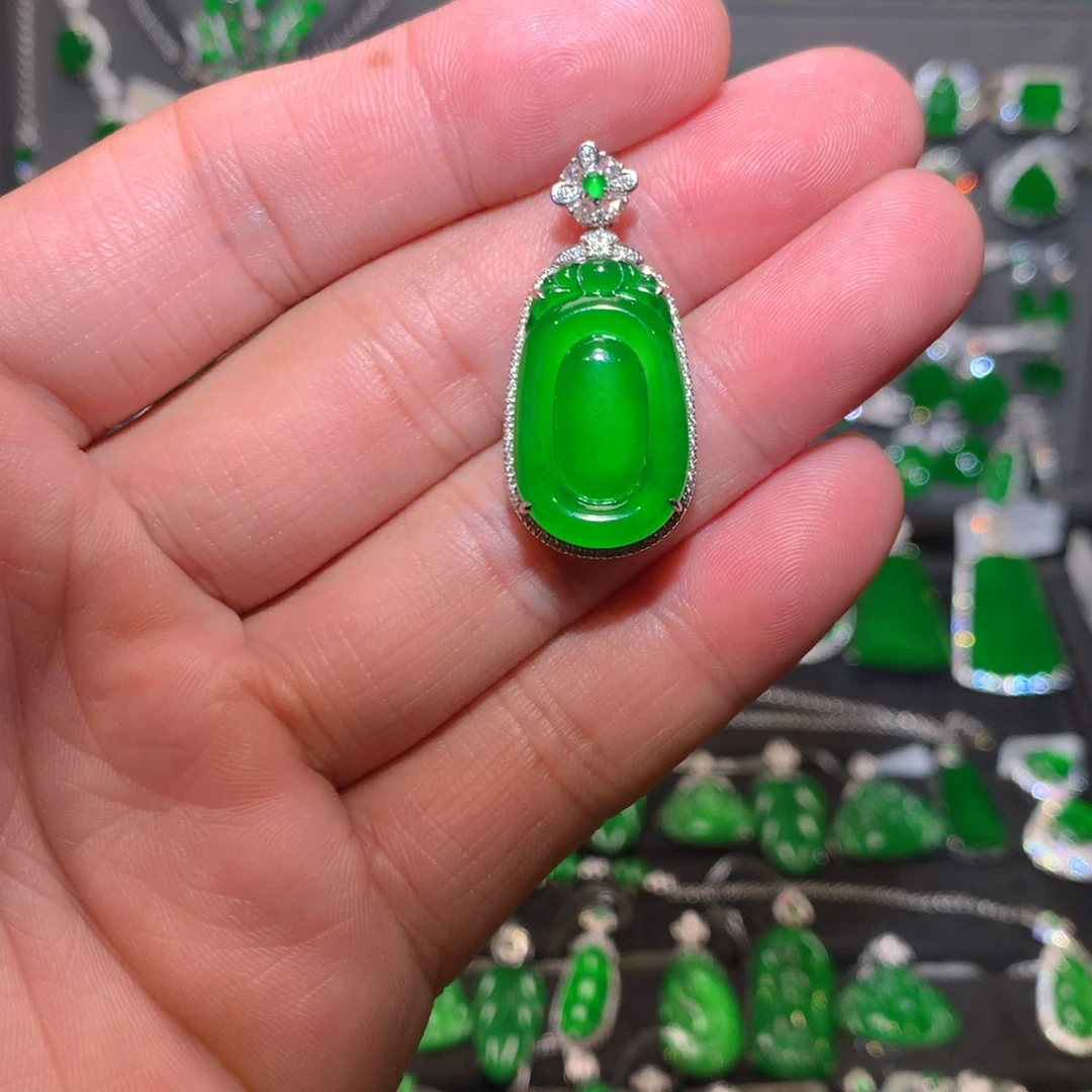 翡翠18K金镶嵌吊坠(不含链)天然翡翠