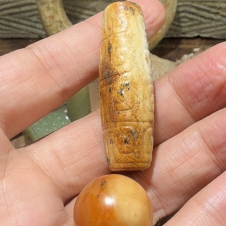 娅***菲和田玉未镶嵌车挂