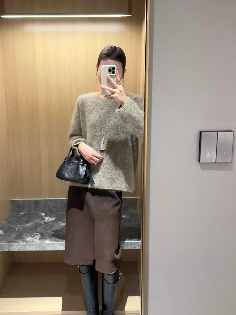 2025新款秋冬季圆领软糯宽松针织衫上衣毛衣女修身气质半身裙子潮