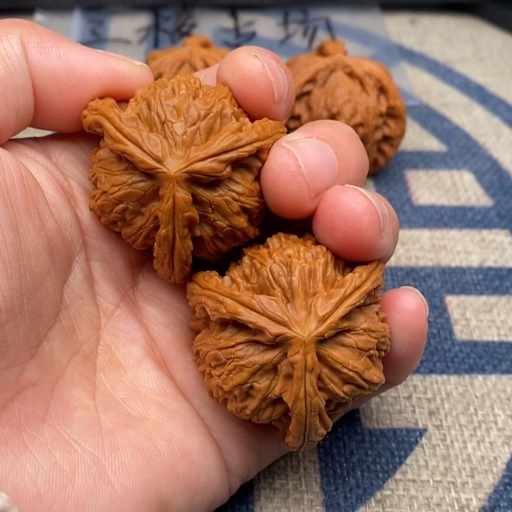 吊坠文玩核桃D***三棱