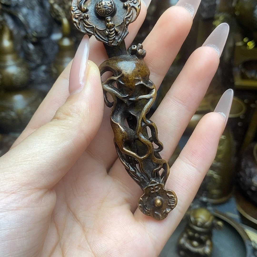铜器摆件做工精良