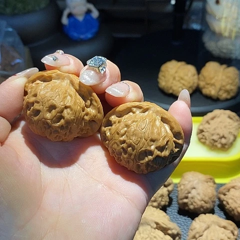 文玩核桃吊坠李*二宫灯40