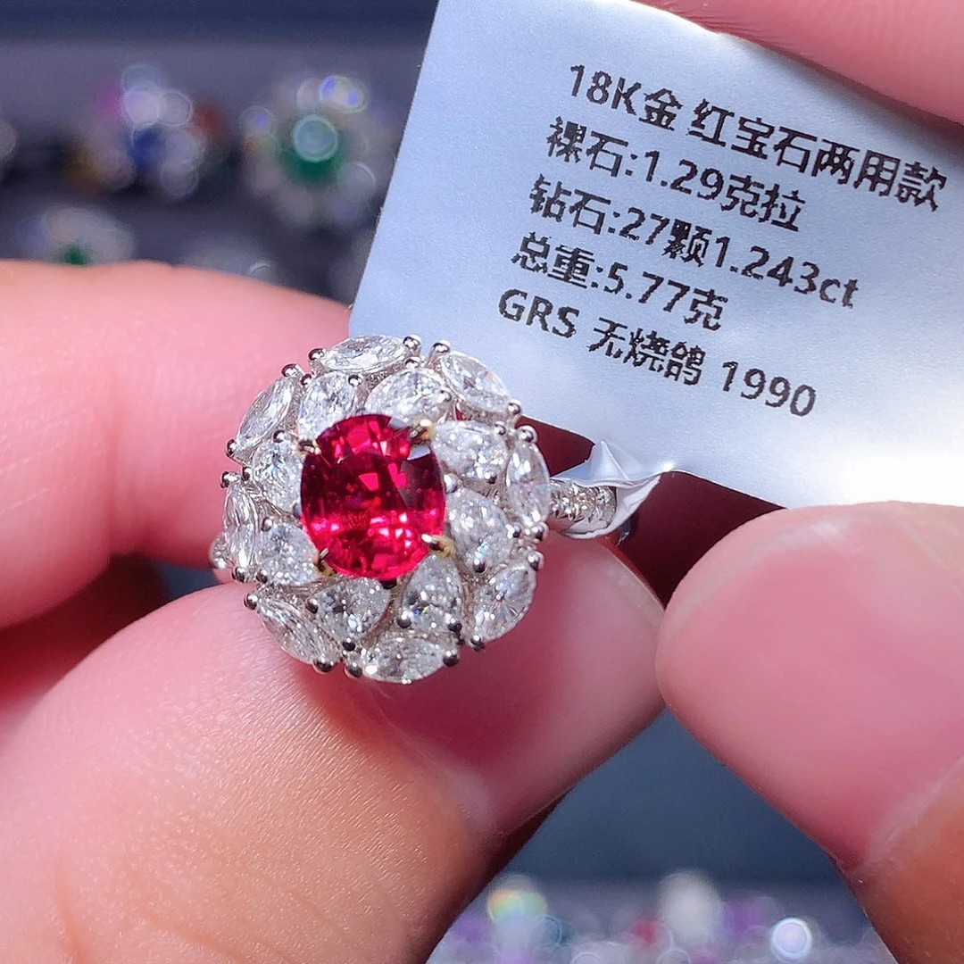 红宝石戒指18K金镶嵌