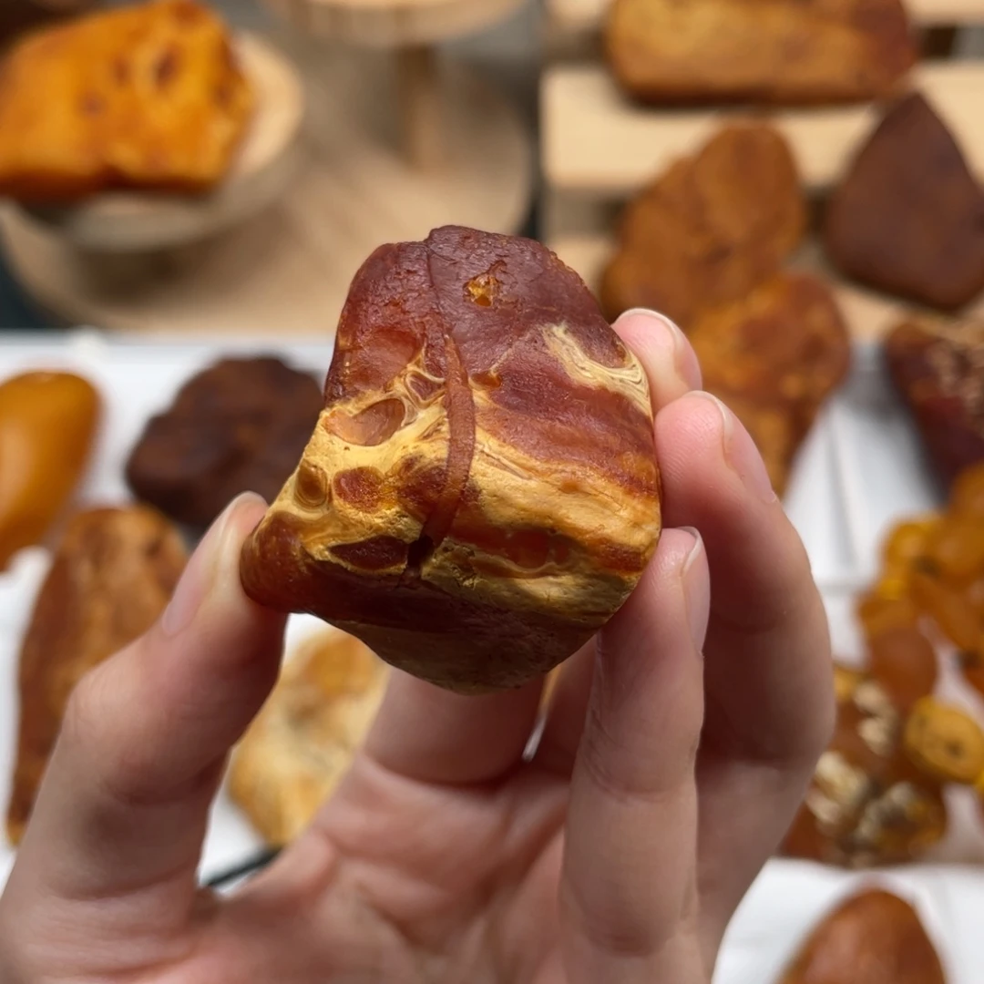 琥珀未镶嵌珠宝奇石