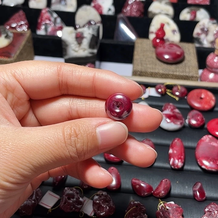 天然辰砂原矿红砂平安扣5.8克