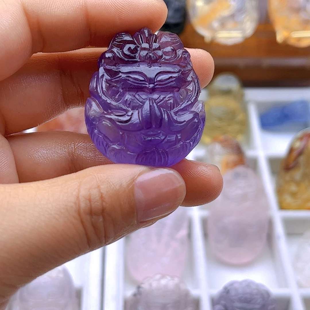 未镶嵌颈饰水晶自**男自律