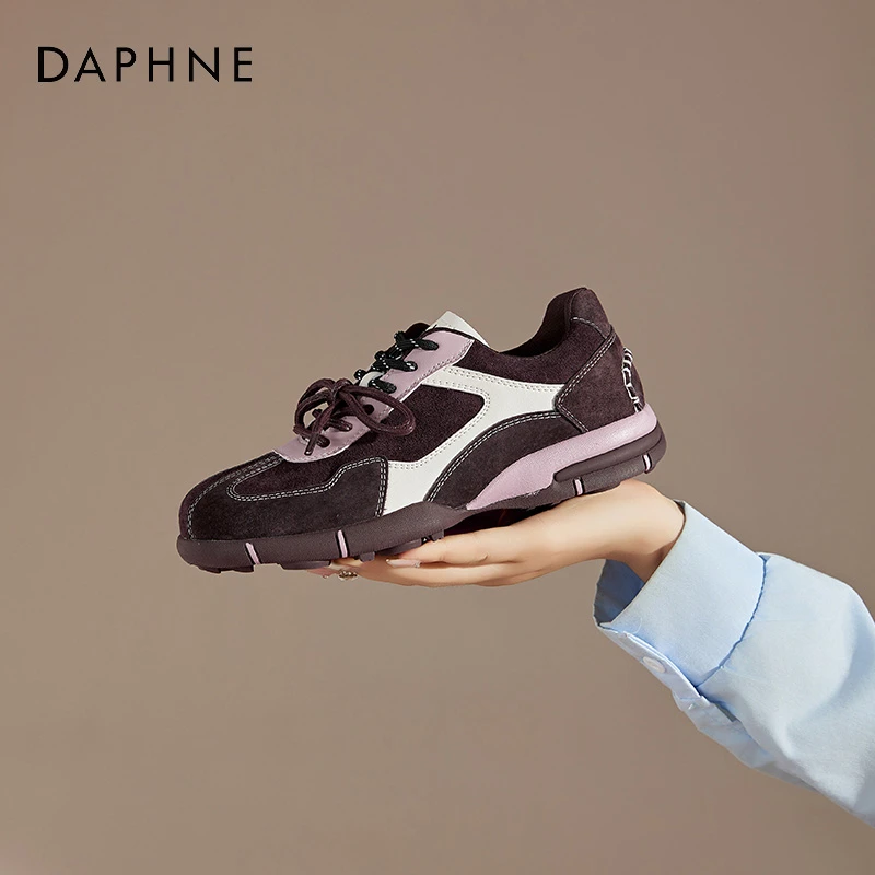 Daphne/达芙妮系带轻便旅游鞋女百搭德训鞋厚底时尚休闲运动鞋
