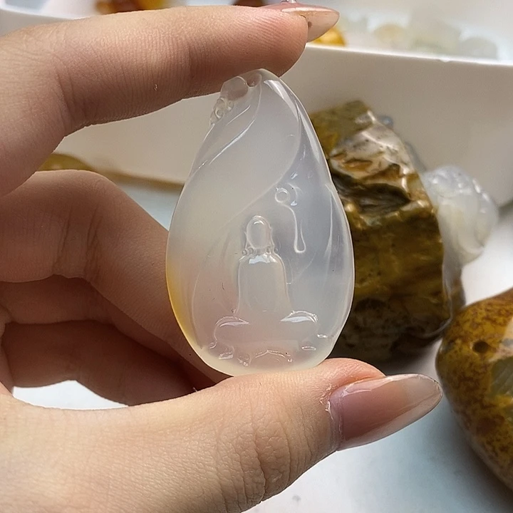 玛瑙/玉髓未镶嵌颈饰