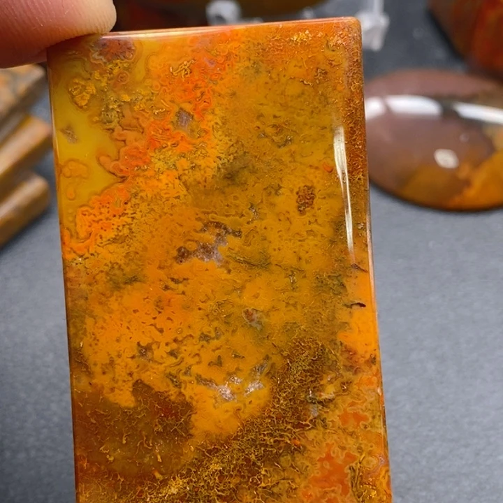 玛瑙/玉髓颈饰未镶嵌浩**除