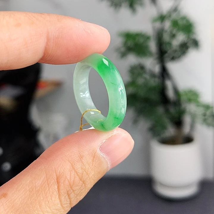 翡翠未镶嵌戒指12号