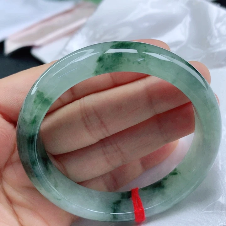 翡翠未镶嵌手镯57+飘花翡翠手镯