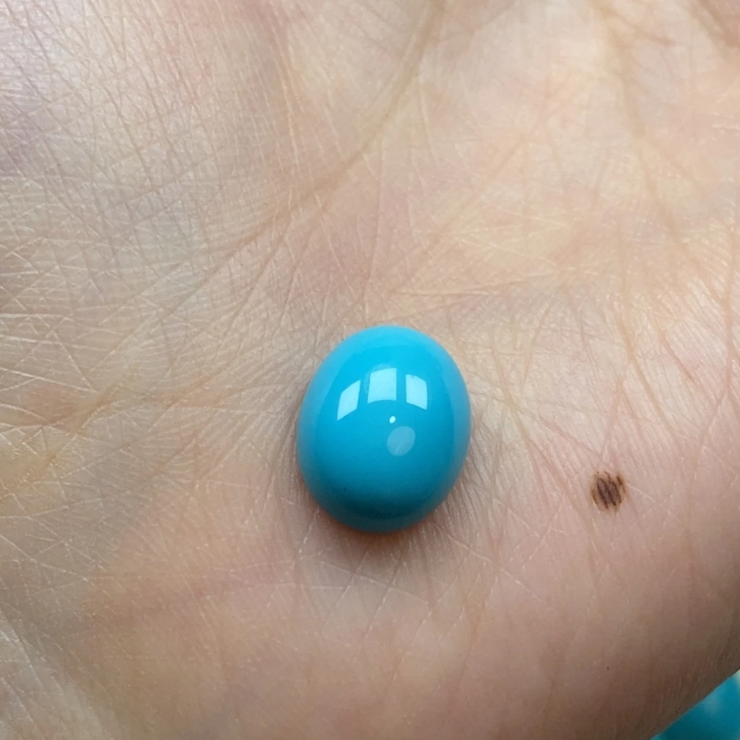 绿松石未镶嵌颈饰圆*哥