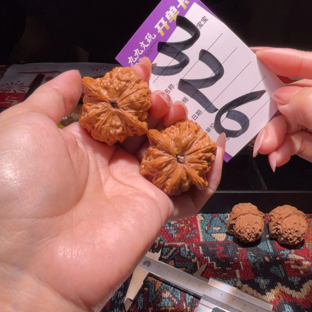 把件文玩核桃泉***常40左右s血麒麟