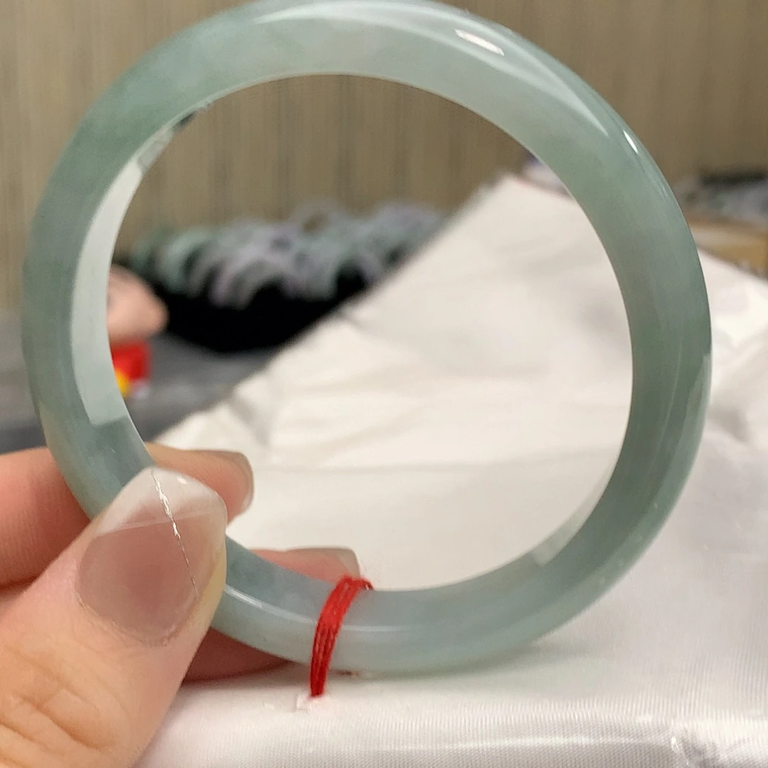 翡翠手镯未镶嵌翡翠手镯未镶嵌58.7圈口